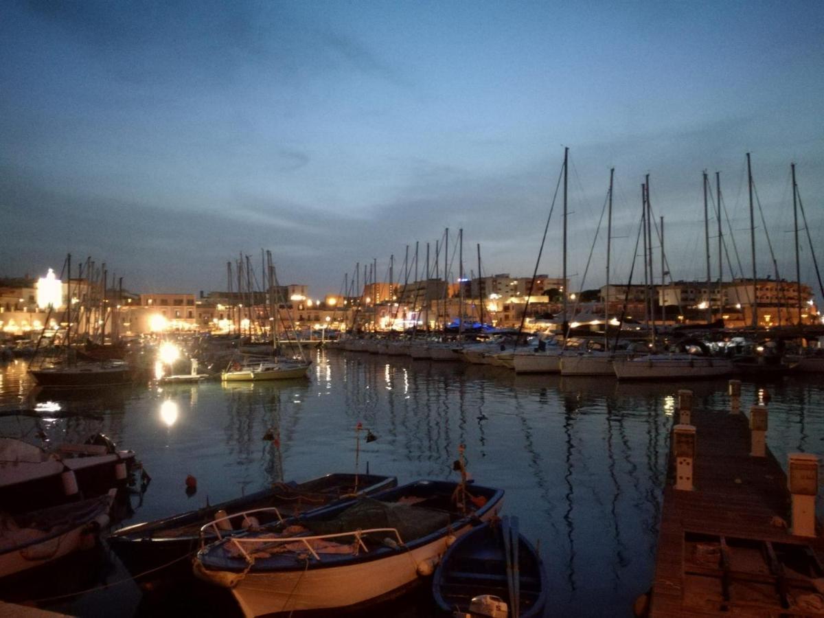 Vila Tre Metri Sopra Il Mare Bisceglie Exteriér fotografie