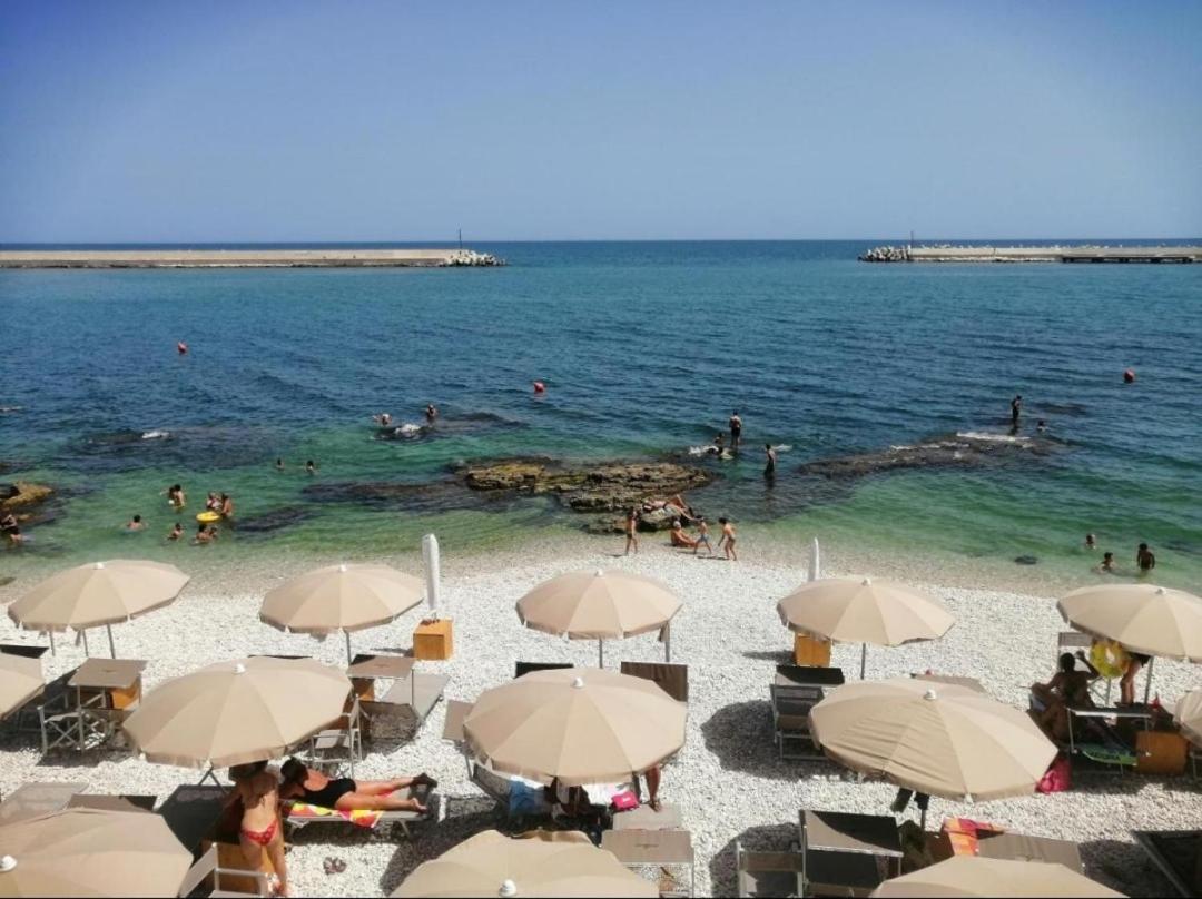 Vila Tre Metri Sopra Il Mare Bisceglie Exteriér fotografie